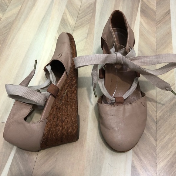 Vionic Kaitlyn Ribbon Tie Front Espadrille Wedges - Picture 1 of 12